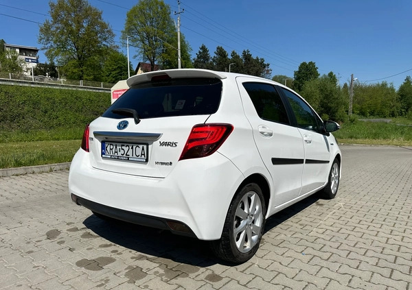 Toyota Yaris cena 42500 przebieg: 101000, rok produkcji 2014 z Mszana Dolna małe 466